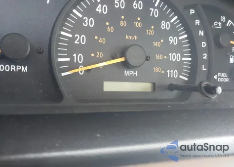 2004 Toyota Tundra Sr5 V8 z USA, uszkodzony, nr VIN 5TBET34154S445685